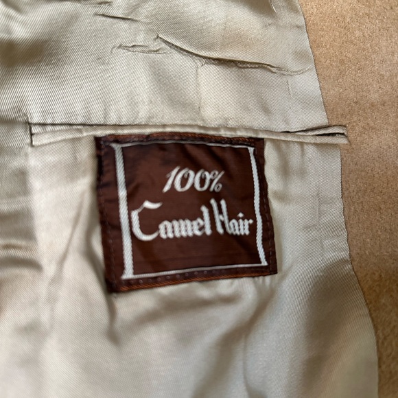 Size 40 tan Camel Hair collared blazer by Linden Clothes Lineberry’s sport coat - Picture 10 of 10